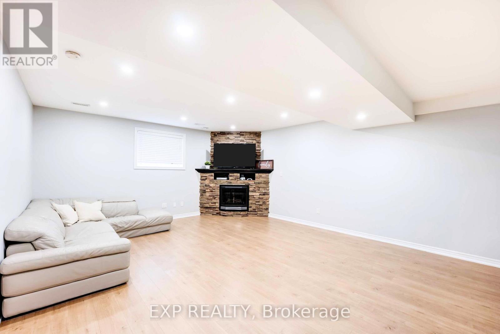 8583 Forestview Boulevard, Niagara Falls (Forestview), ON - Indoor Photo Showing Basement