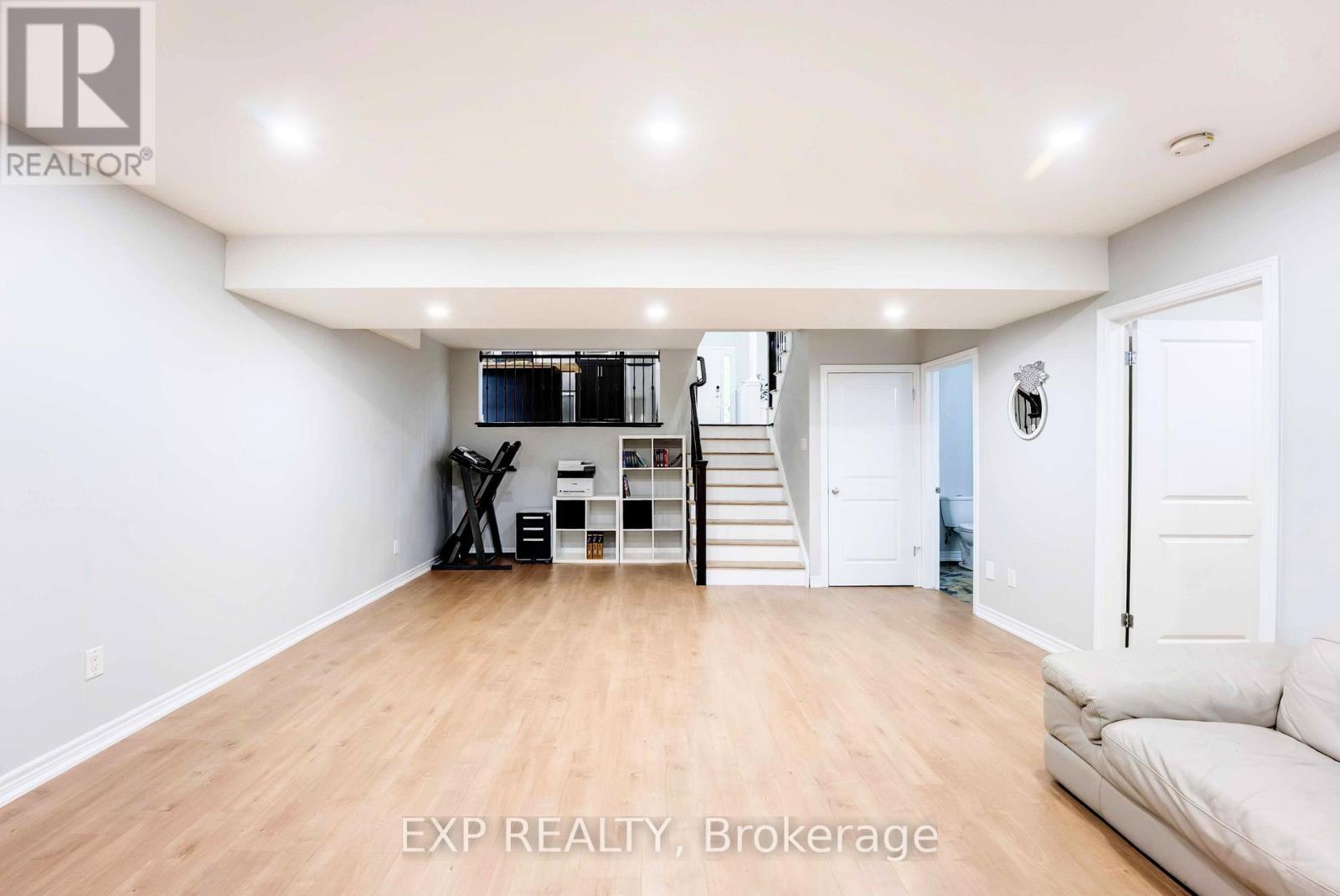 8583 Forestview Boulevard, Niagara Falls (Forestview), ON - Indoor