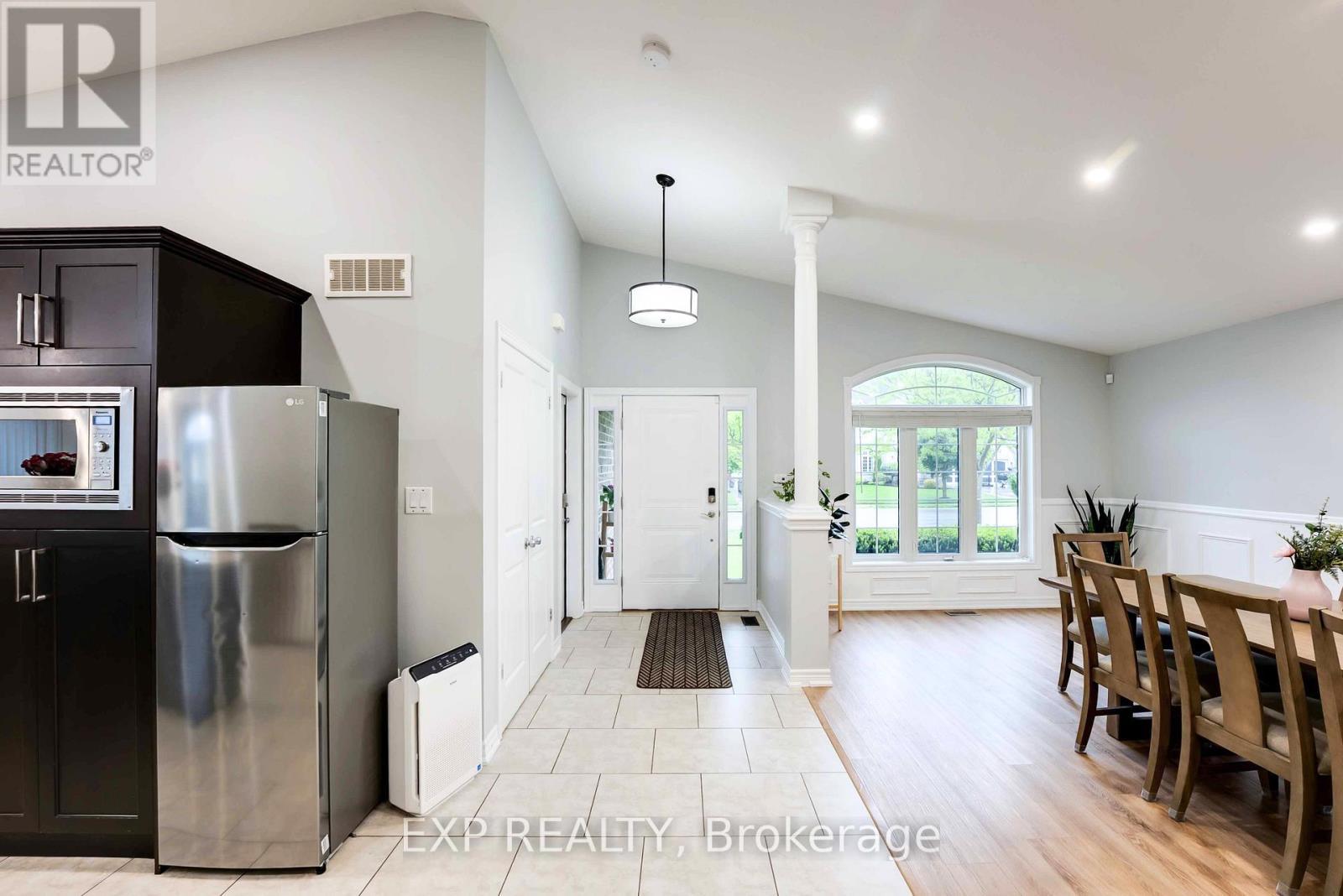 8583 Forestview Boulevard, Niagara Falls (Forestview), ON - Indoor