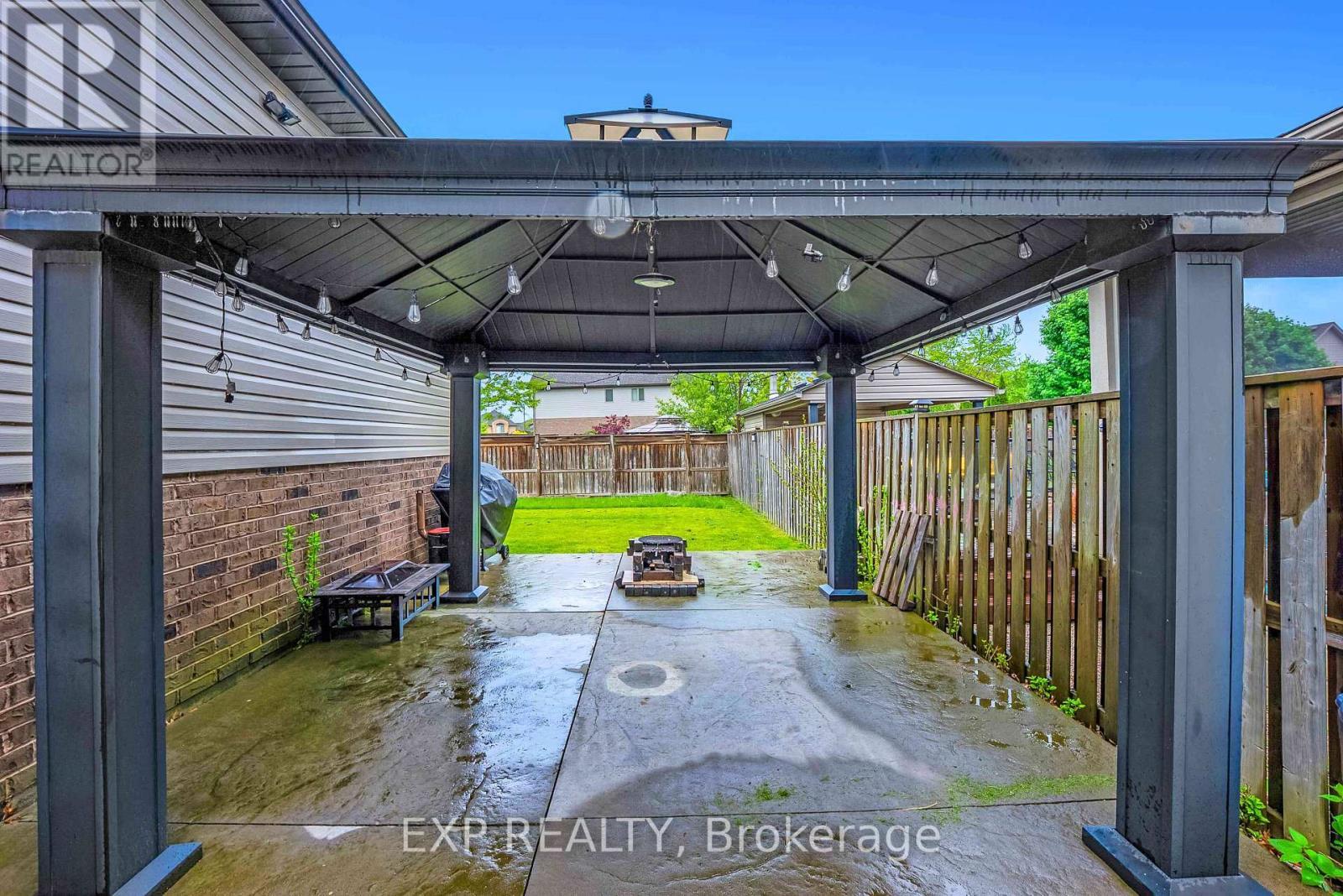 8583 Forestview Boulevard, Niagara Falls (Forestview), ON - Outdoor