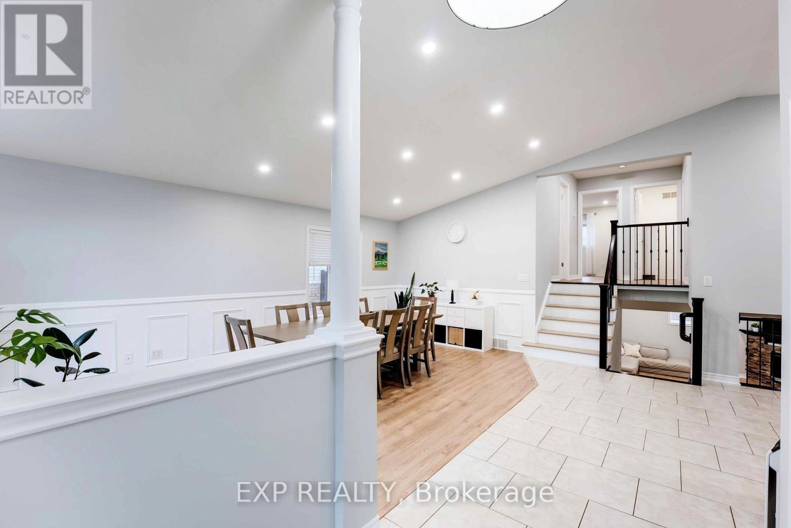 8583 Forestview Boulevard, Niagara Falls (Forestview), ON - Indoor Photo Showing Other Room