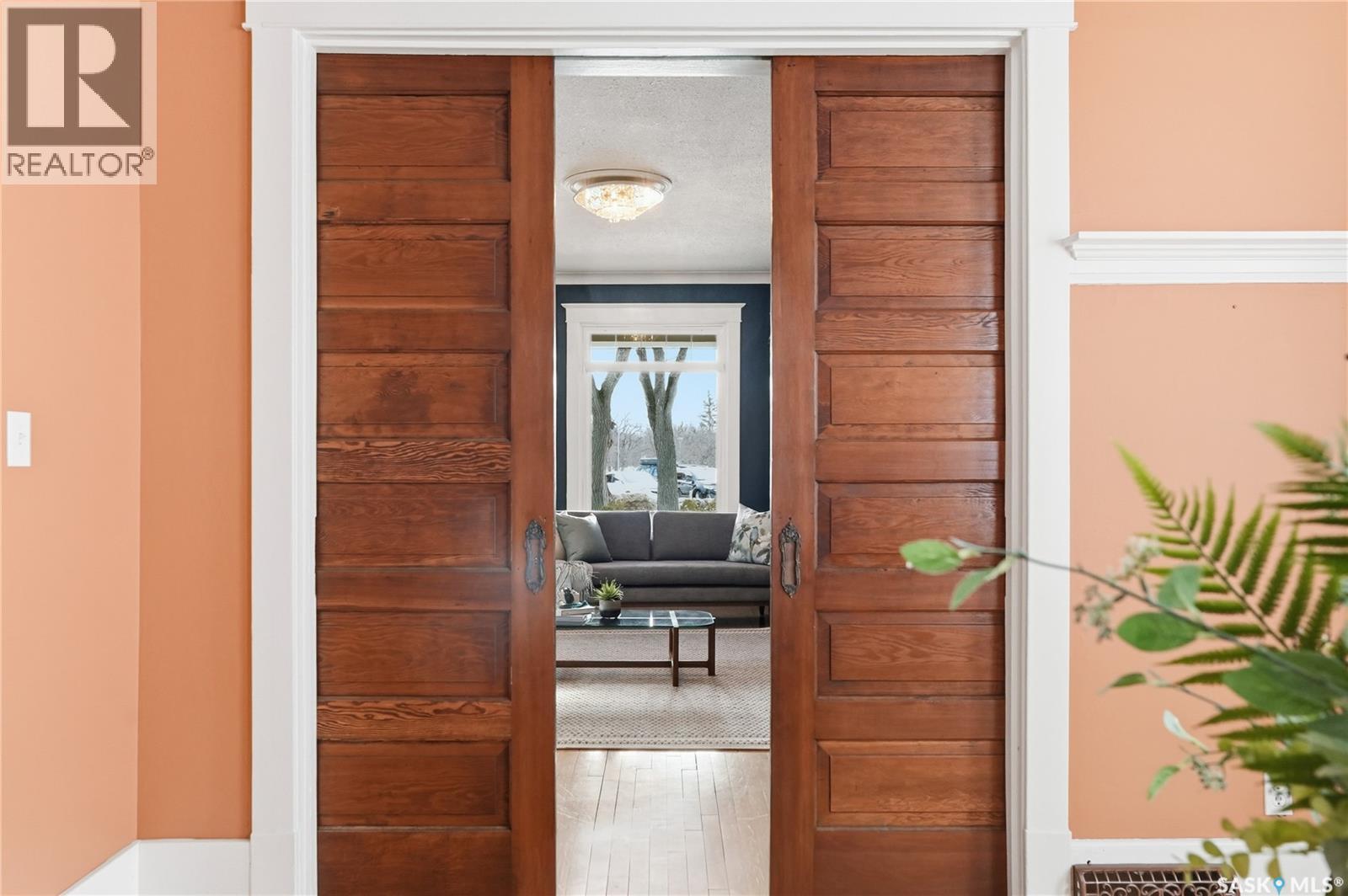 702 Queen Street, Saskatoon, SK - Indoor Photo Showing Other Room