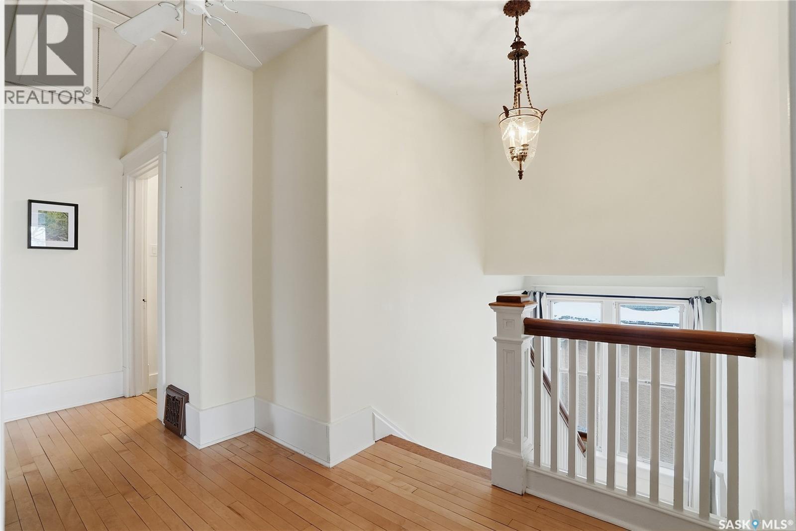 702 Queen Street, Saskatoon, SK - Indoor Photo Showing Other Room