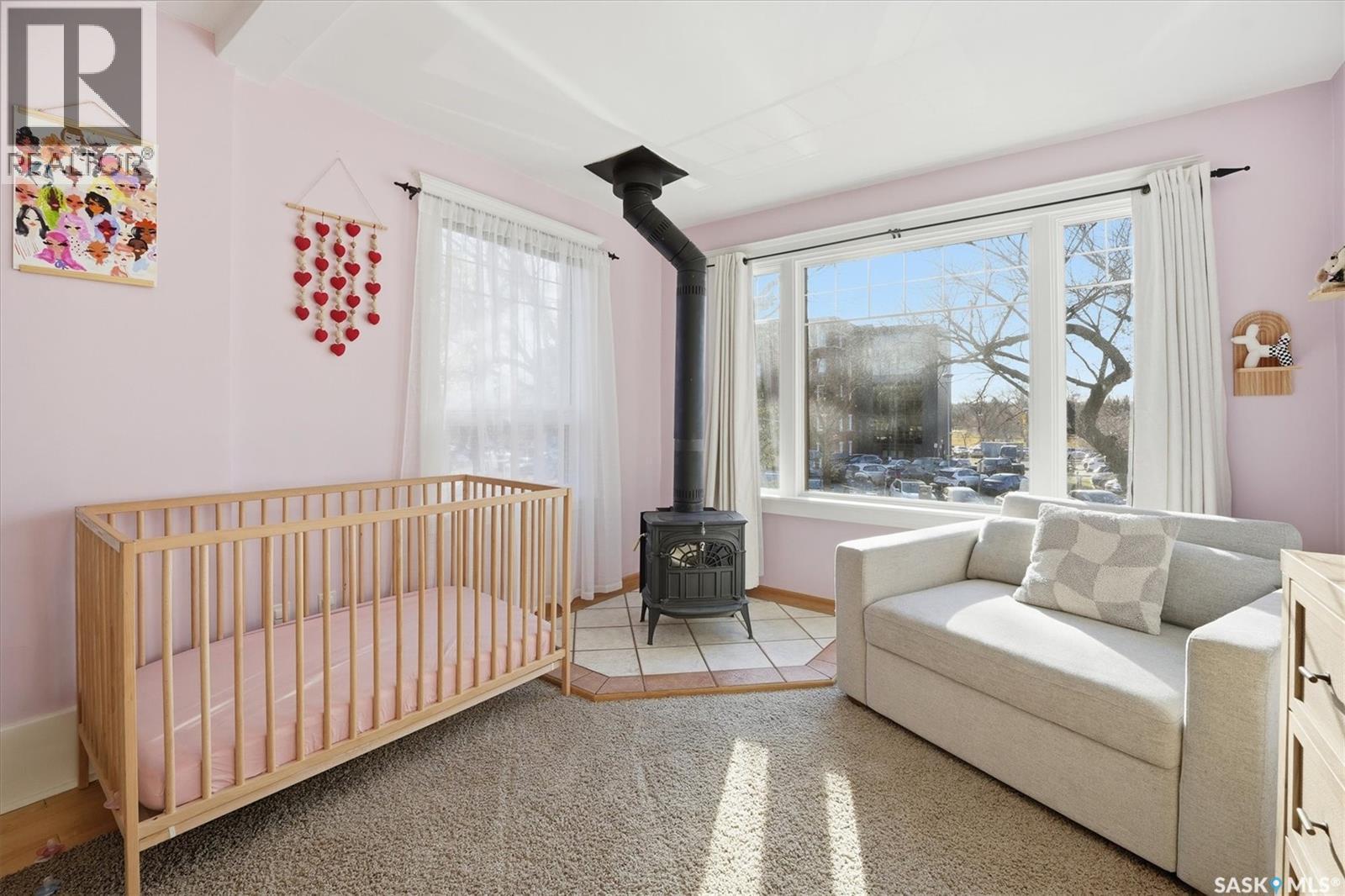 702 Queen Street, Saskatoon, SK - Indoor