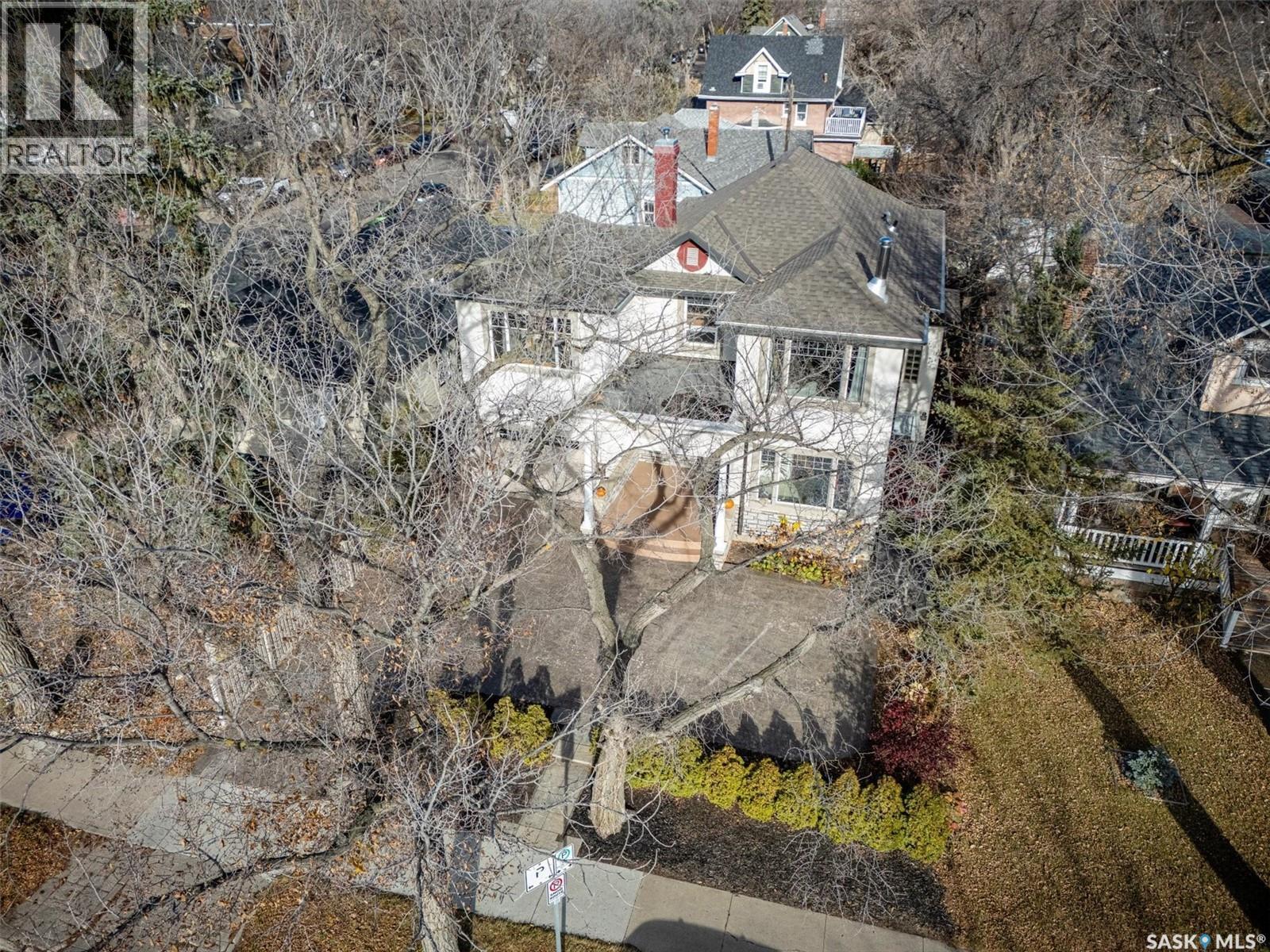 702 Queen Street, Saskatoon, SK - Outdoor