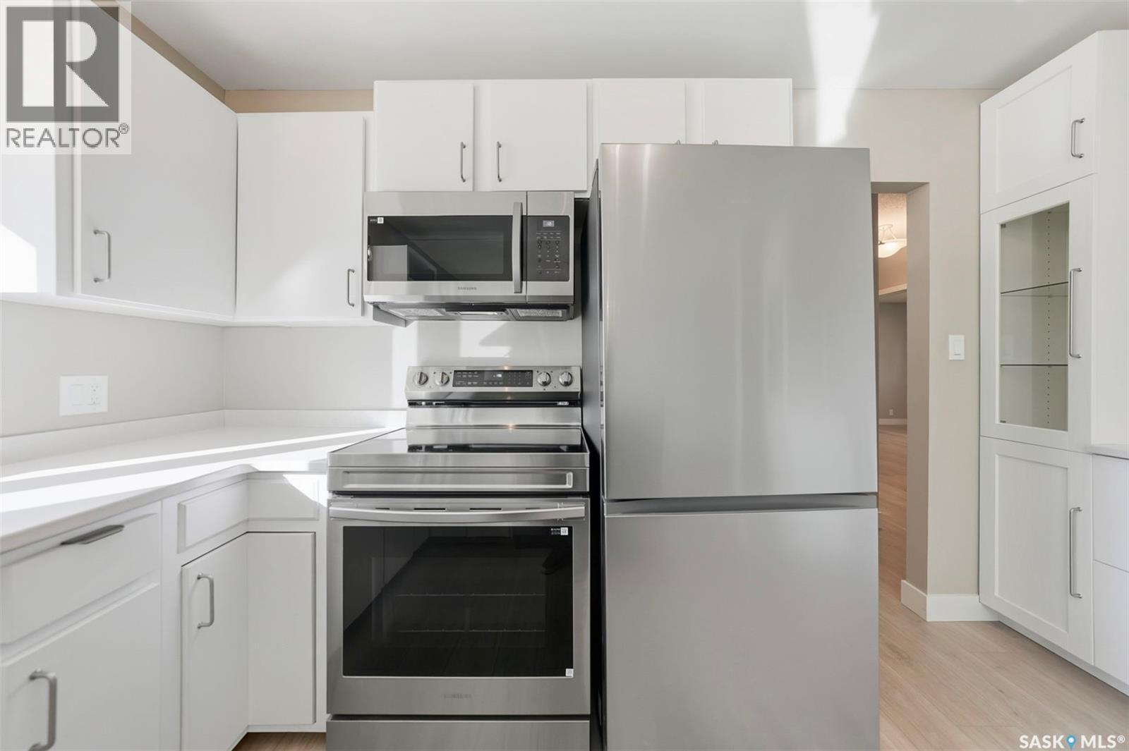 1317 Elevator Road, Saskatoon, SK - Indoor Photo Showing Kitchen