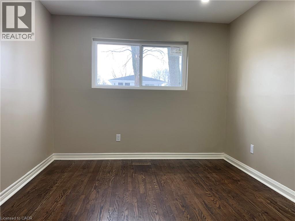 5 Michael Avenue, Hamilton, ON - Indoor Photo Showing Other Room