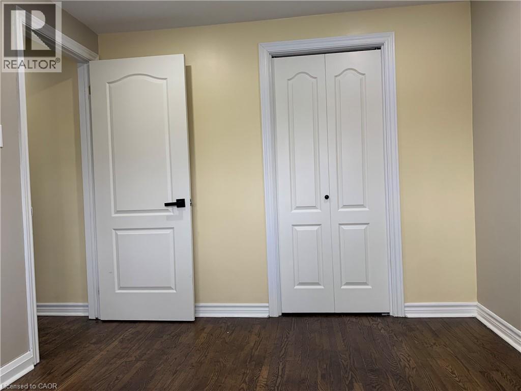 5 Michael Avenue, Hamilton, ON - Indoor Photo Showing Other Room