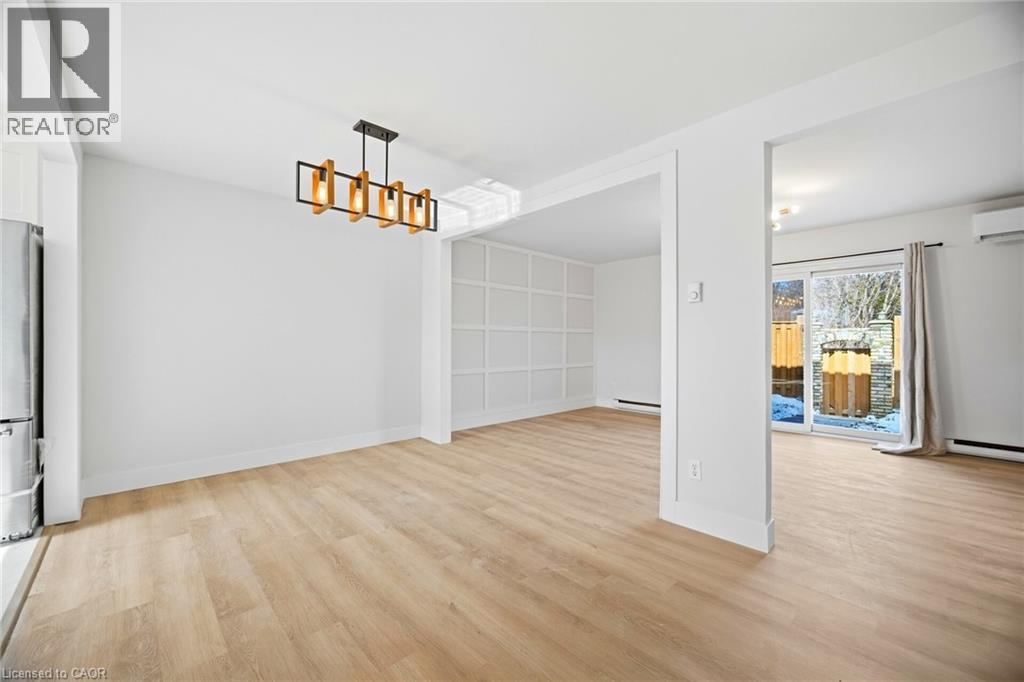 8 Claudette Gate, Hamilton, ON - Indoor