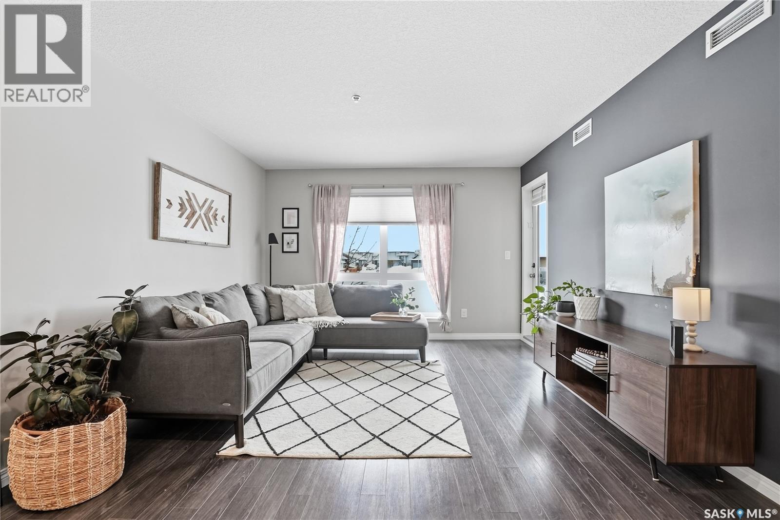 2105 104 Willis Crescent, Saskatoon, SK