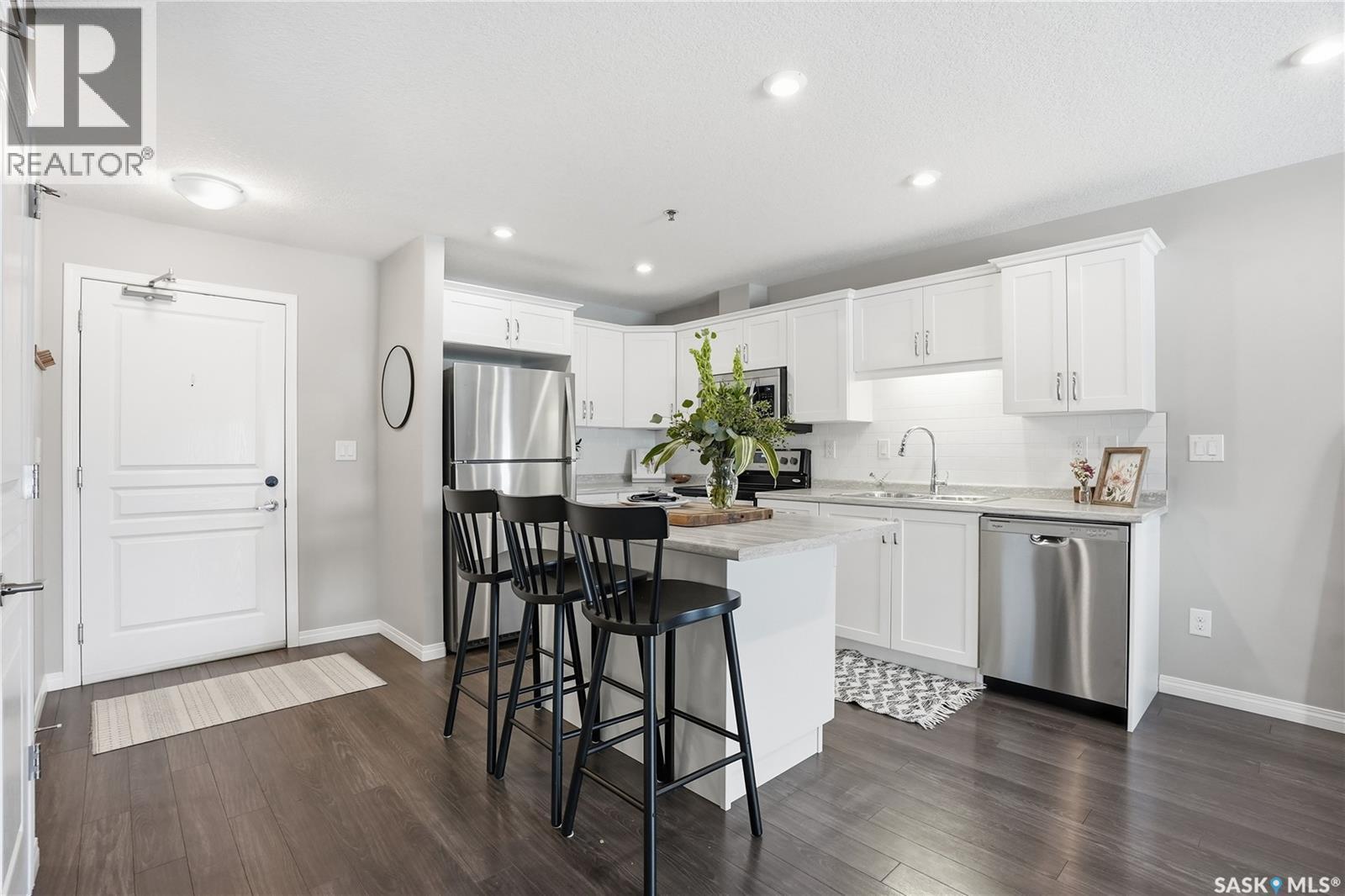 2105 104 Willis Crescent, Saskatoon, SK