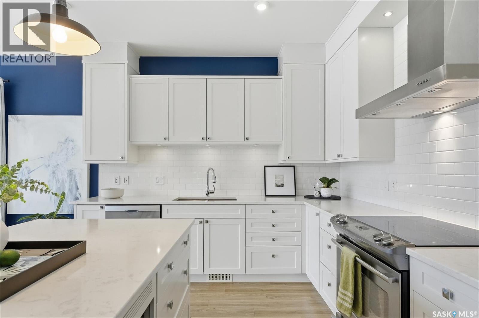 203 Pritchard Terrace, Saskatoon, SK - Indoor Photo Showing Kitchen With Upgraded Kitchen