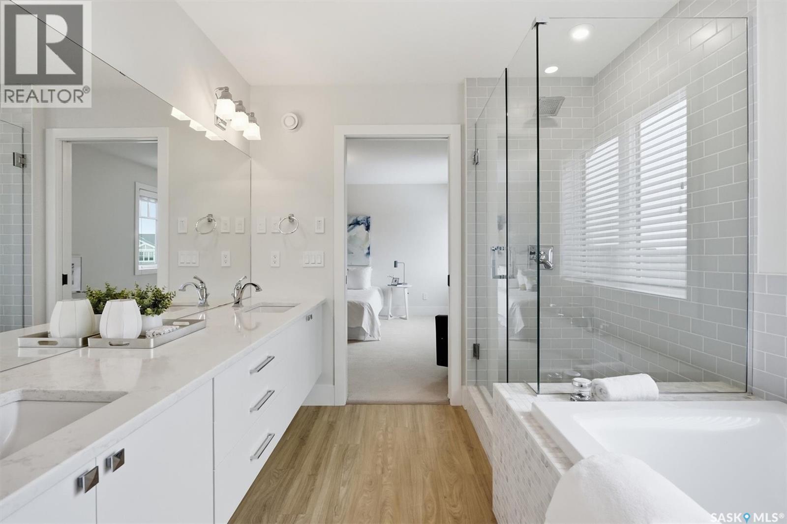 203 Pritchard Terrace, Saskatoon, SK - Indoor Photo Showing Bathroom