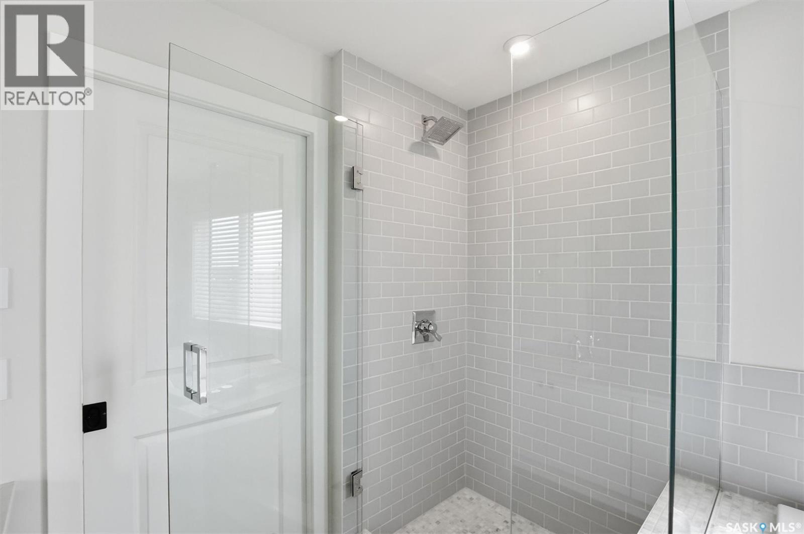 203 Pritchard Terrace, Saskatoon, SK - Indoor Photo Showing Bathroom
