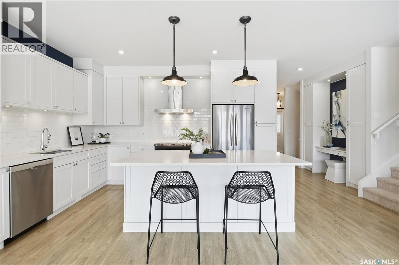 203 Pritchard Terrace, Saskatoon, SK - Indoor Photo Showing Kitchen With Stainless Steel Kitchen With Upgraded Kitchen