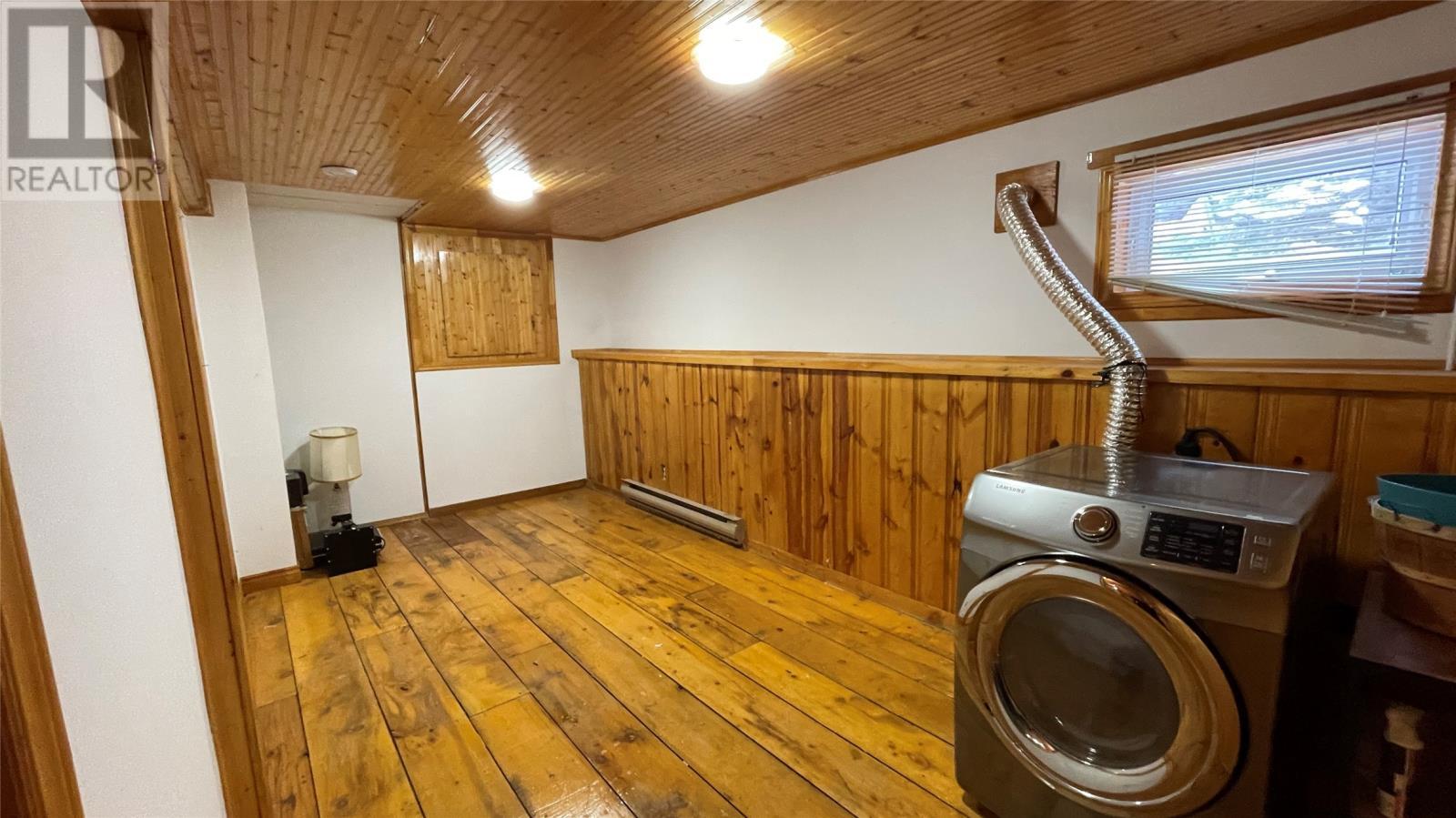 8 Cod Seine Road, Mobile, NL - Indoor Photo Showing Laundry Room