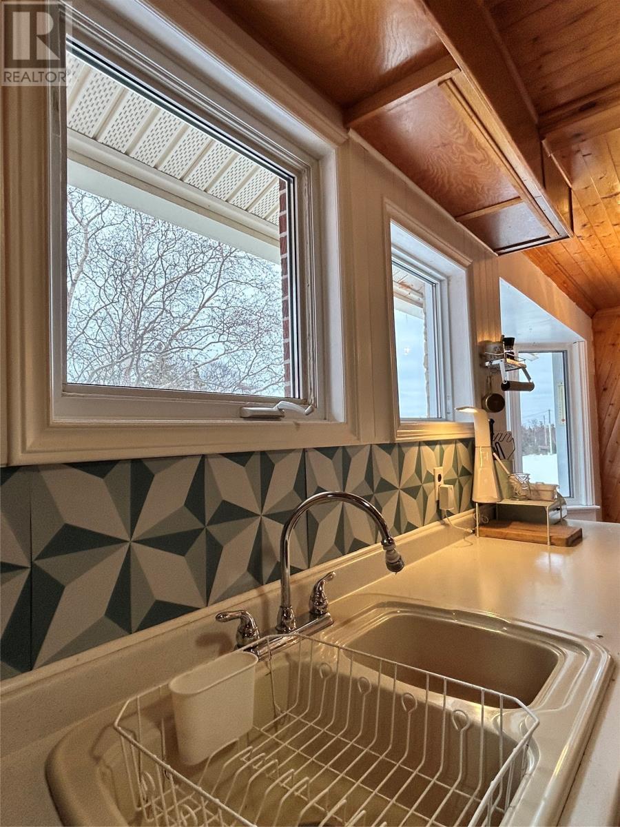 8 Cod Seine Road, Mobile, NL - Indoor