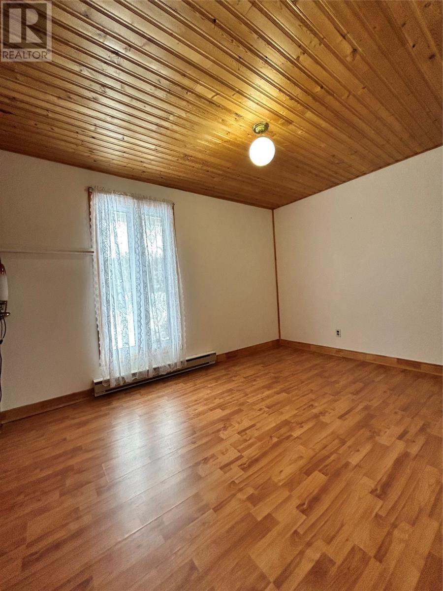 8 Cod Seine Road, Mobile, NL - Indoor Photo Showing Other Room