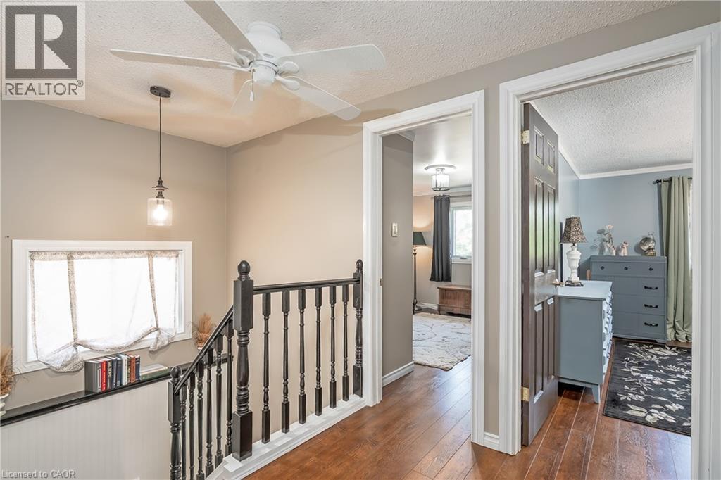 2407 Hemlock Court, Burlington, ON - Indoor Photo Showing Other Room