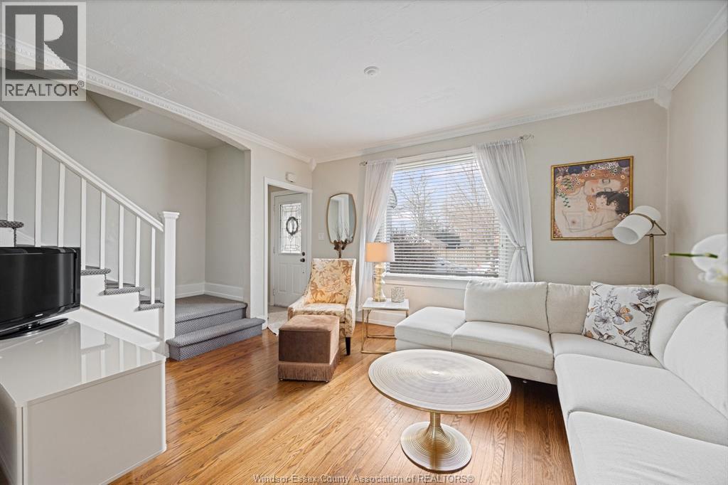 1276 Argyle, Windsor, ON - Indoor Photo Showing Living Room
