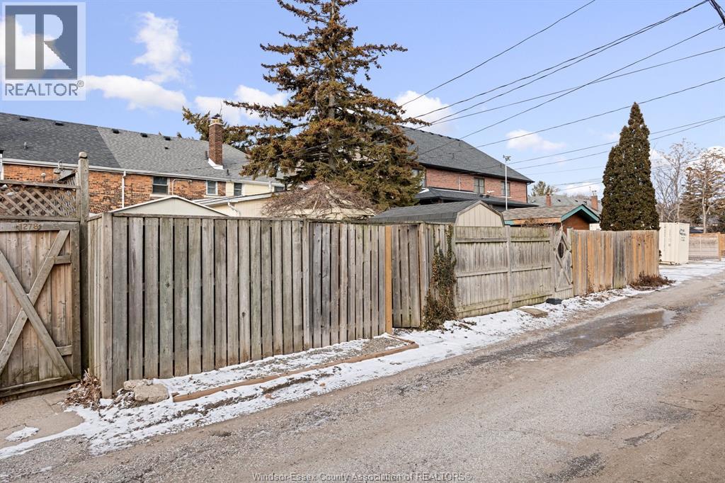 1276 Argyle, Windsor, ON - Outdoor