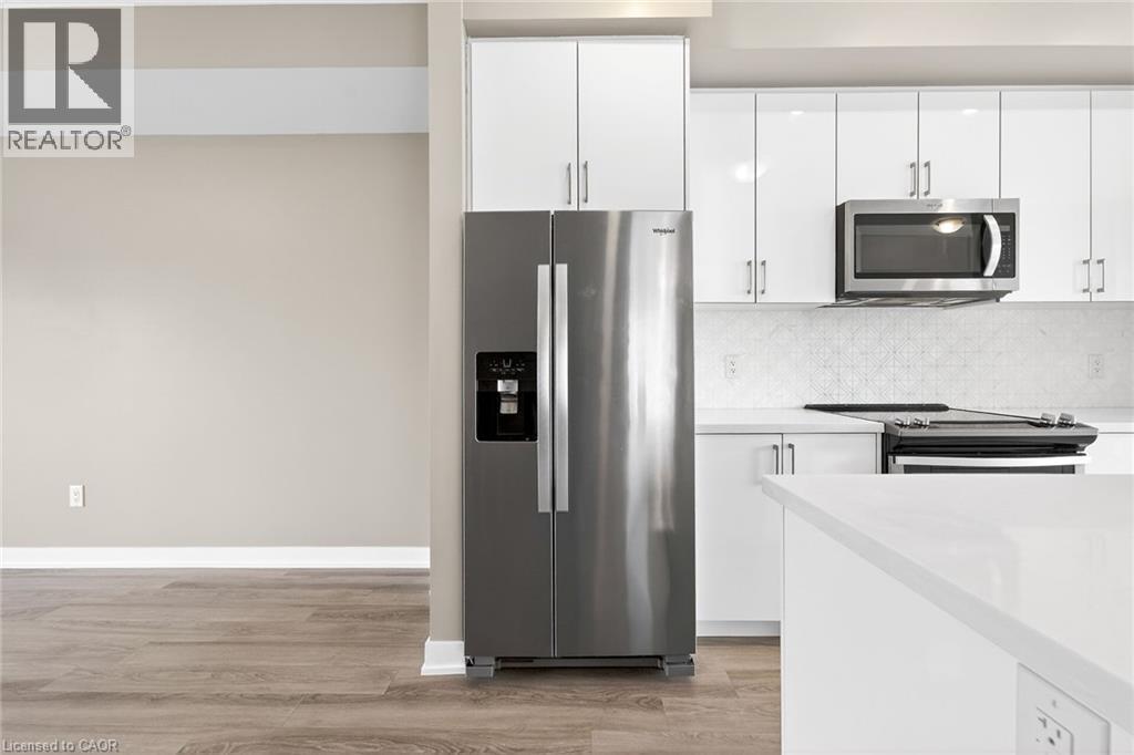 48 Markle Crescent, Ancaster, ON - Indoor Photo Showing Kitchen With Stainless Steel Kitchen