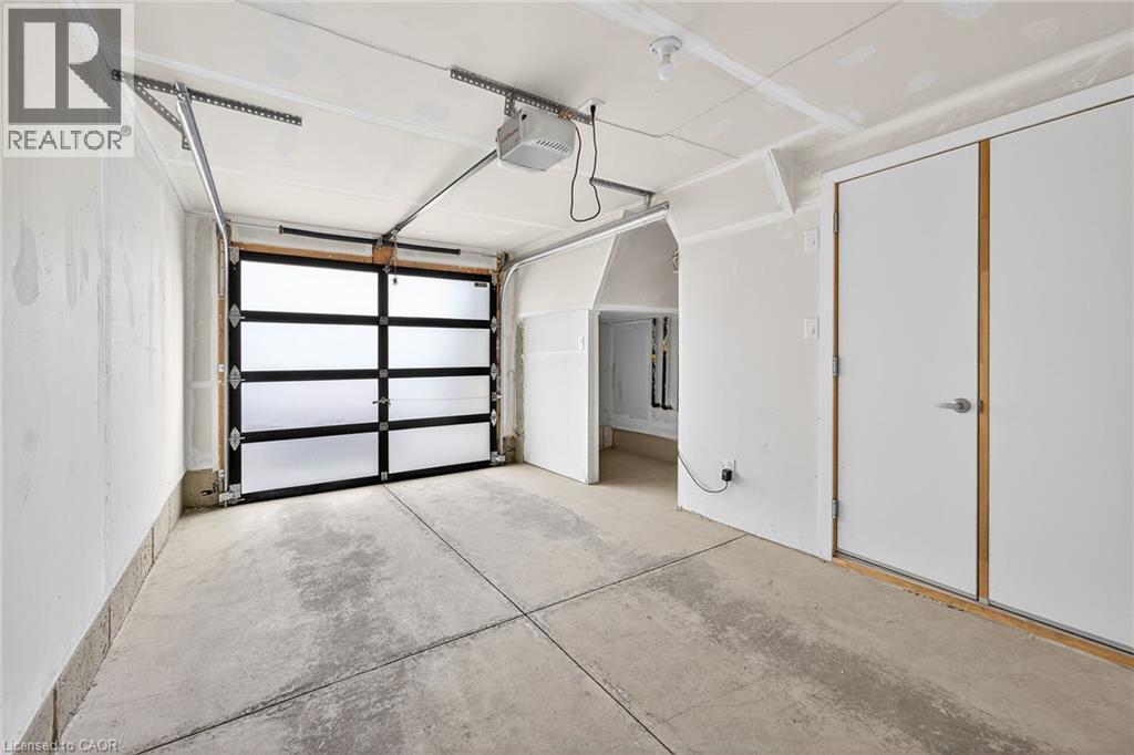 48 Markle Crescent, Ancaster, ON - Indoor Photo Showing Garage