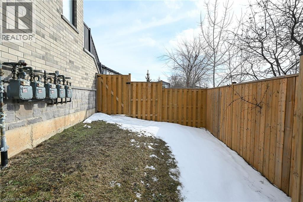 48 Markle Crescent, Ancaster, ON - Outdoor