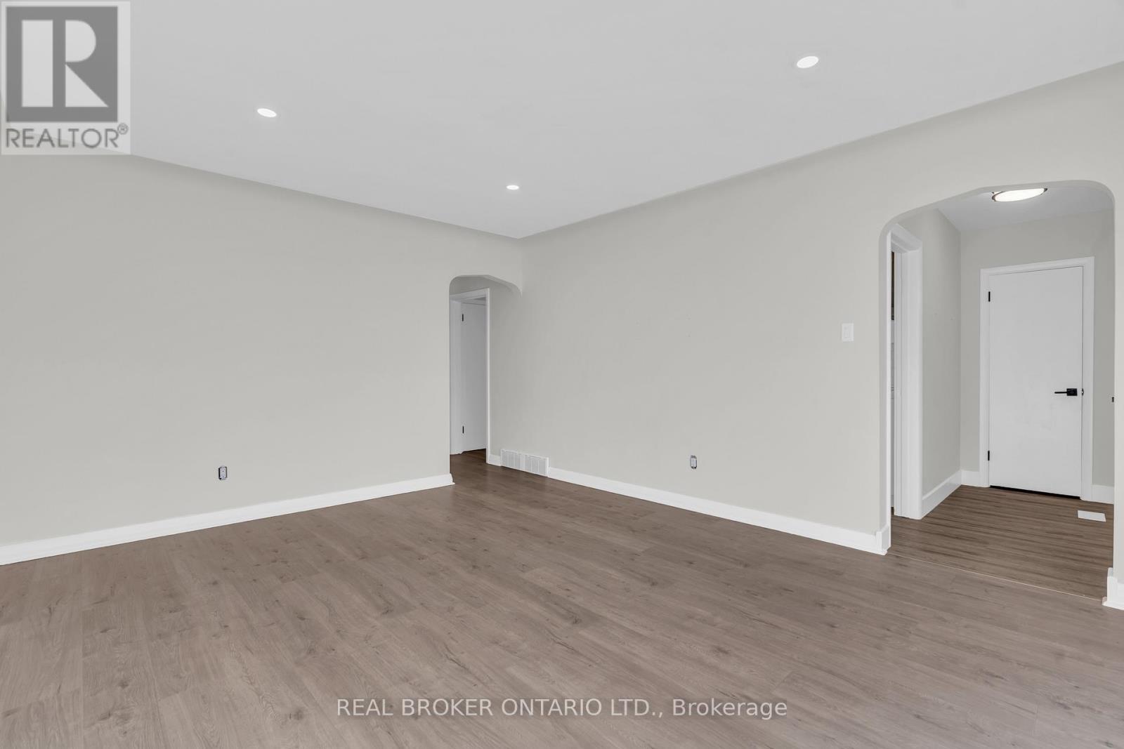 Upper Unit - 220 Bruce Street, Kitchener, ON - Indoor Photo Showing Other Room