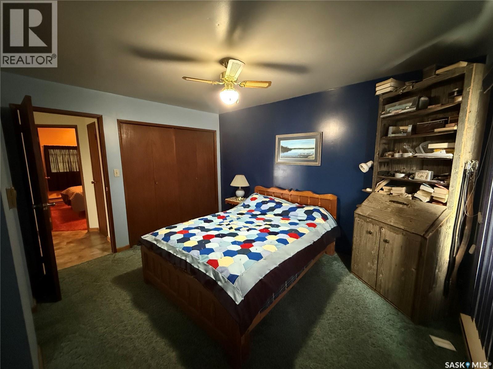 . Railway Avenue, Gladmar, SK - Indoor Photo Showing Bedroom