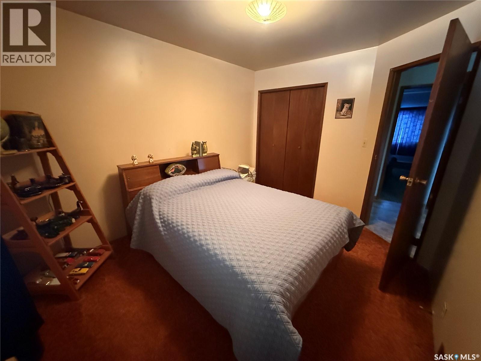 . Railway Avenue, Gladmar, SK - Indoor Photo Showing Bedroom