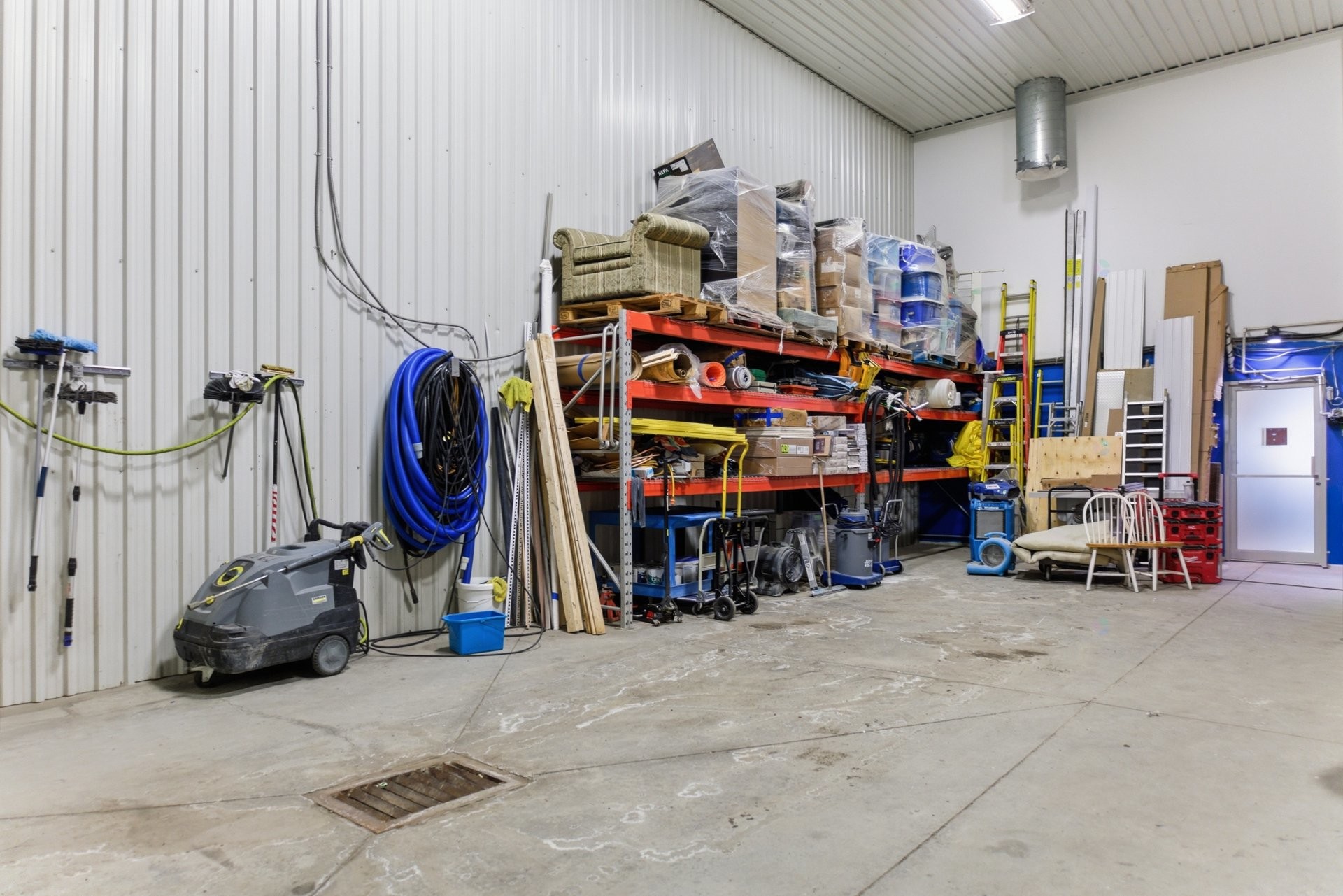 Garage - 1-319 Ch. Industriel, Gatineau (Gatineau), QC - Indoor Photo Showing Garage
