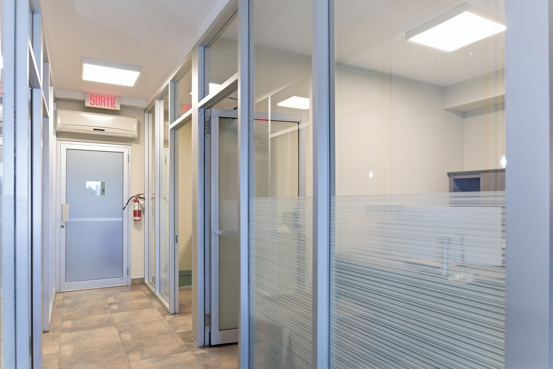 Office - 1-319 Ch. Industriel, Gatineau (Gatineau), QC - Indoor Photo Showing Other Room