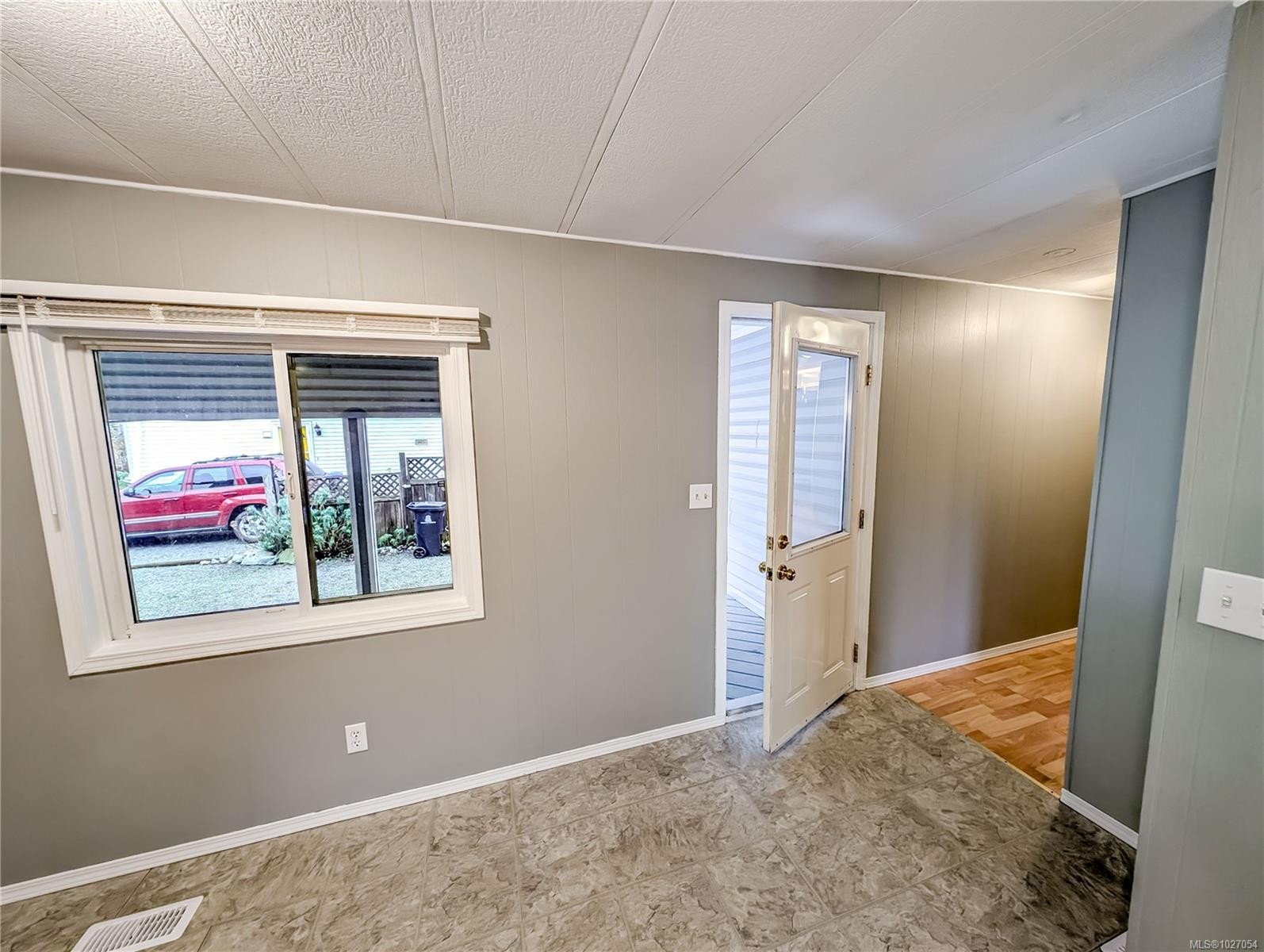 2191 Stadacona Dr, Comox, BC