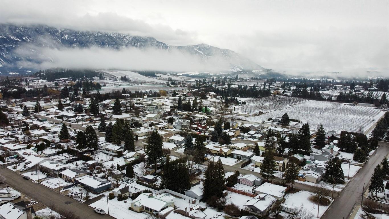 2113 Birch Street, Creston, BC - Outdoor With View