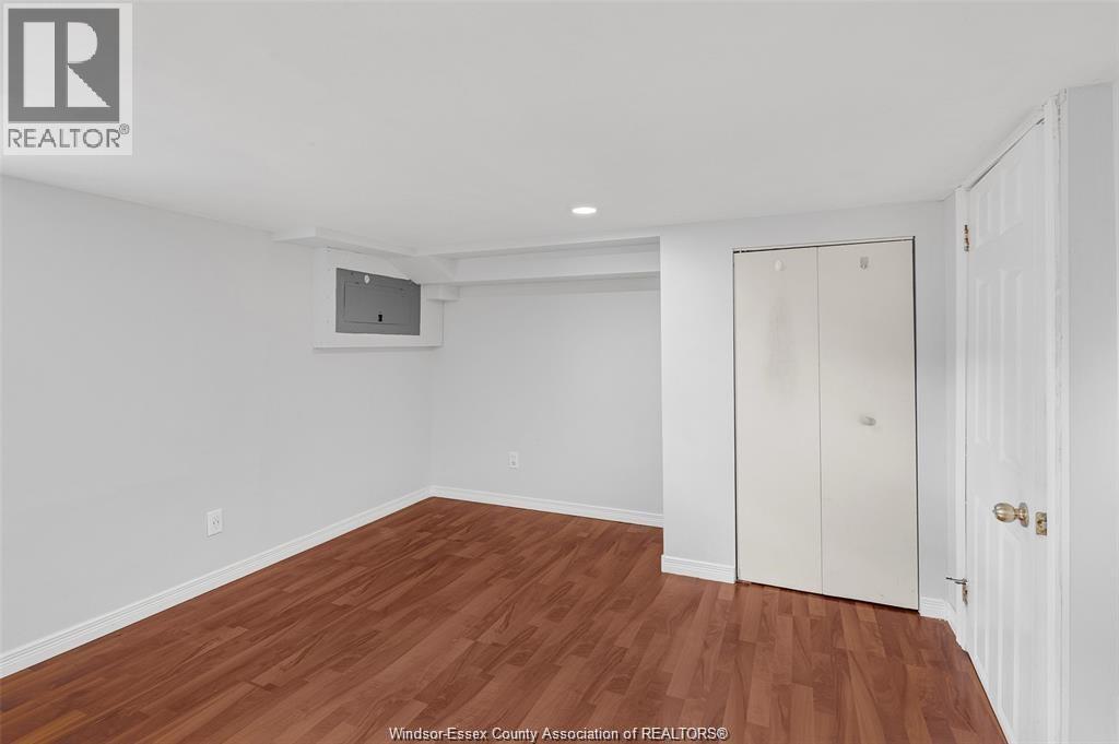 712 Brock, Windsor, ON - Indoor Photo Showing Other Room