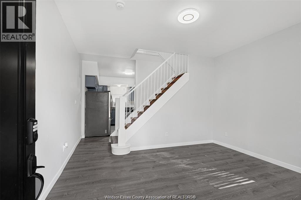 712 Brock, Windsor, ON - Indoor Photo Showing Other Room