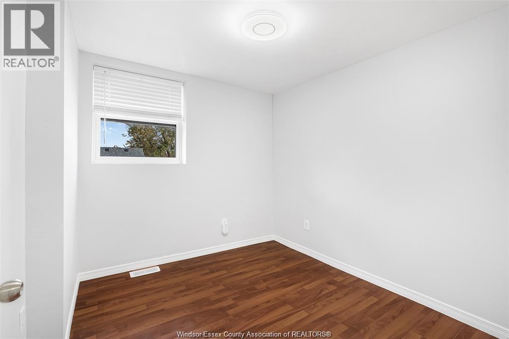 712 Brock, Windsor, ON - Indoor Photo Showing Other Room