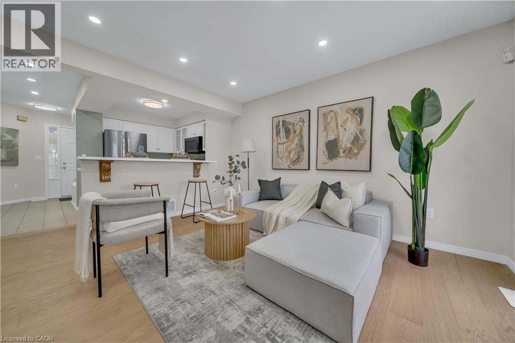 540 Mariner Drive, Waterloo, ON - Indoor