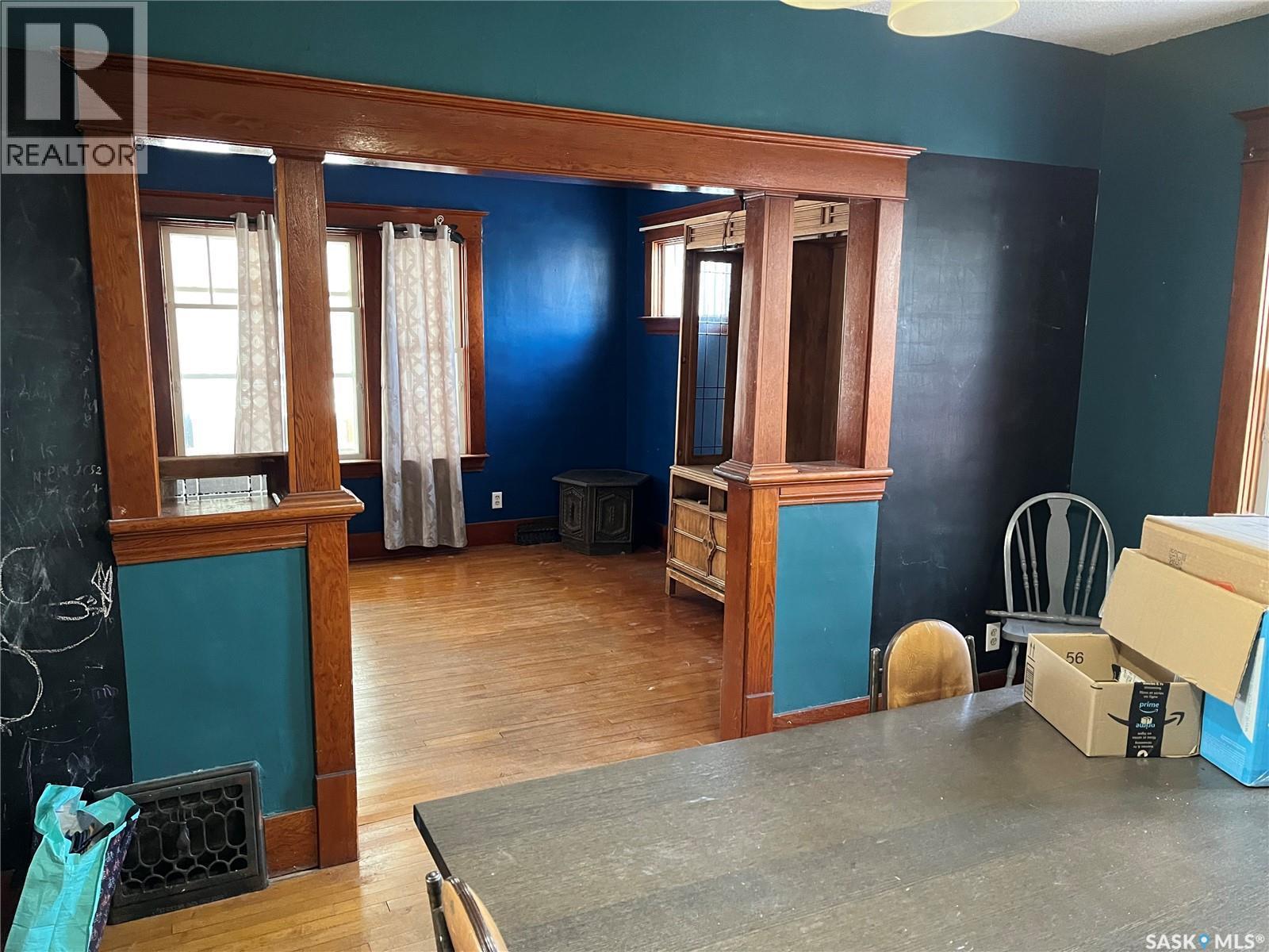 133 2Nd Street E, Lafleche, SK - Indoor