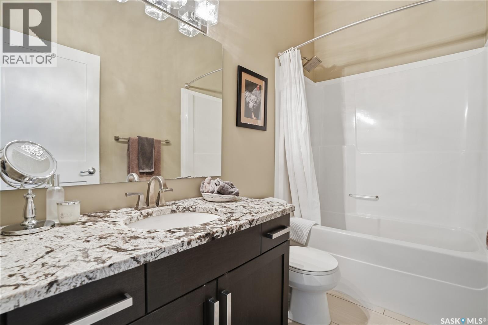 4506 Sandpiper Crescent E, Regina, SK - Indoor Photo Showing Bathroom