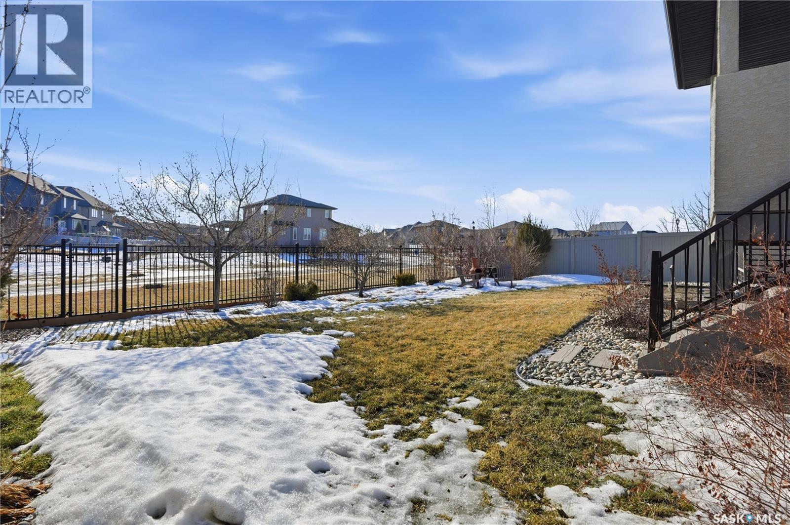 4506 Sandpiper Crescent E, Regina, SK - Outdoor