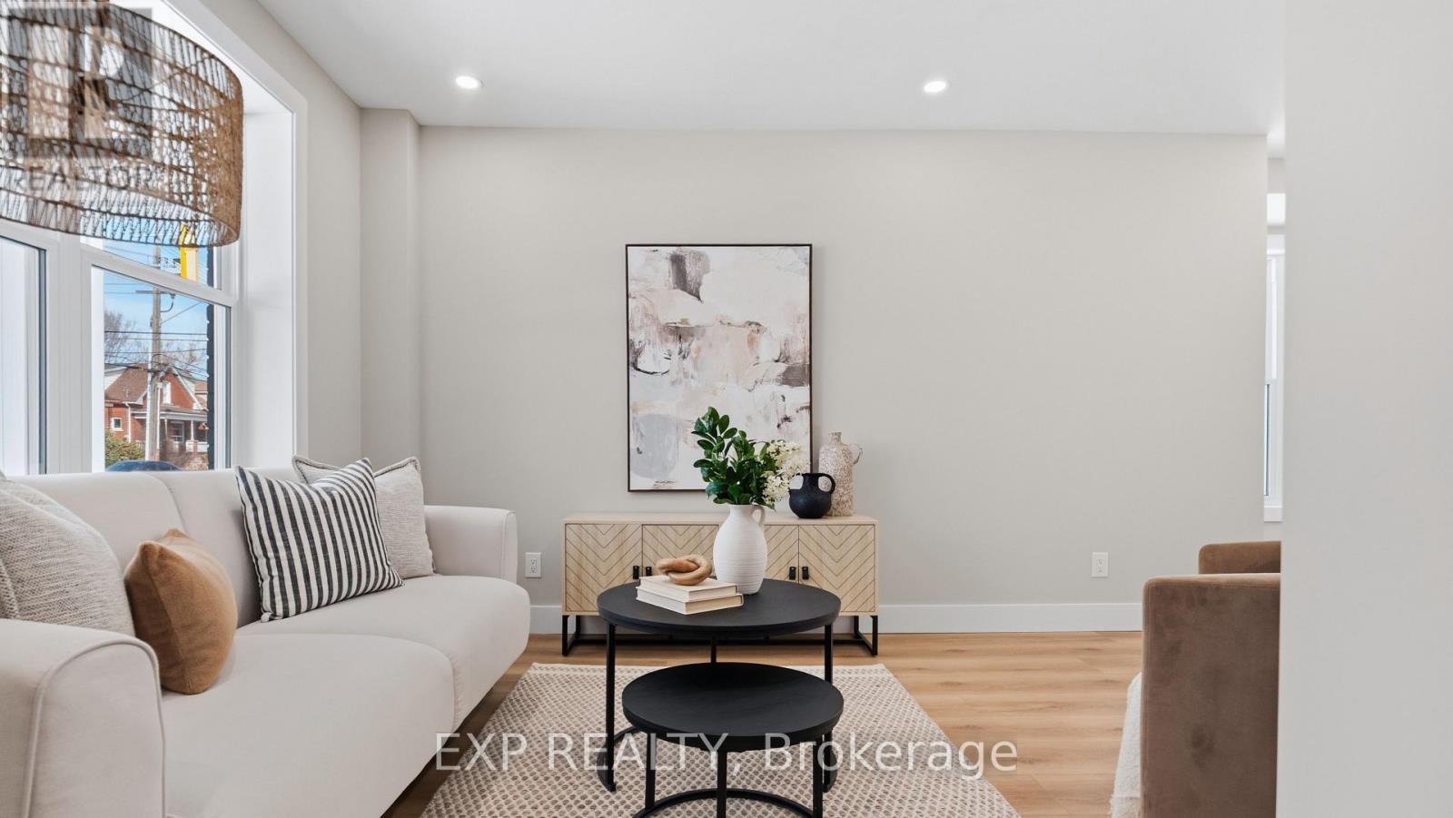 491 Upper Wentworth Street, Hamilton, ON - Indoor