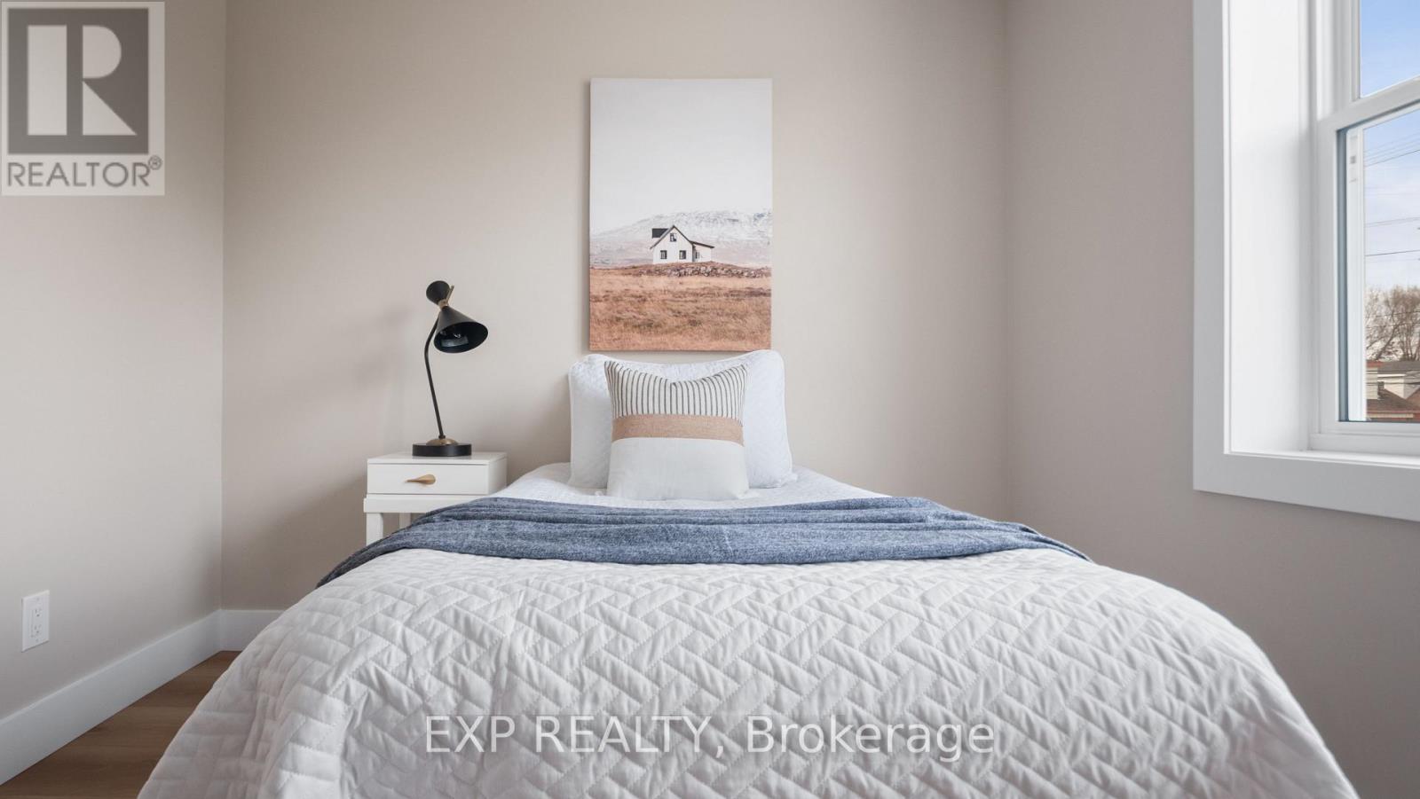 491 Upper Wentworth Street, Hamilton, ON - Indoor Photo Showing Bedroom