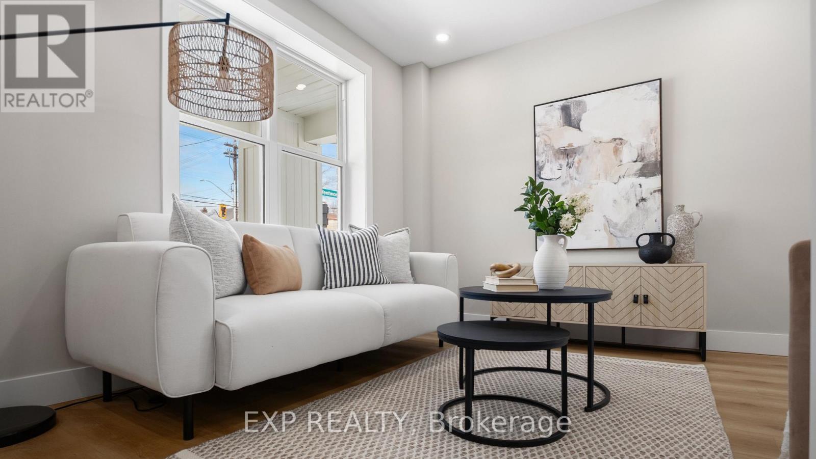 491 Upper Wentworth Street, Hamilton, ON - Indoor