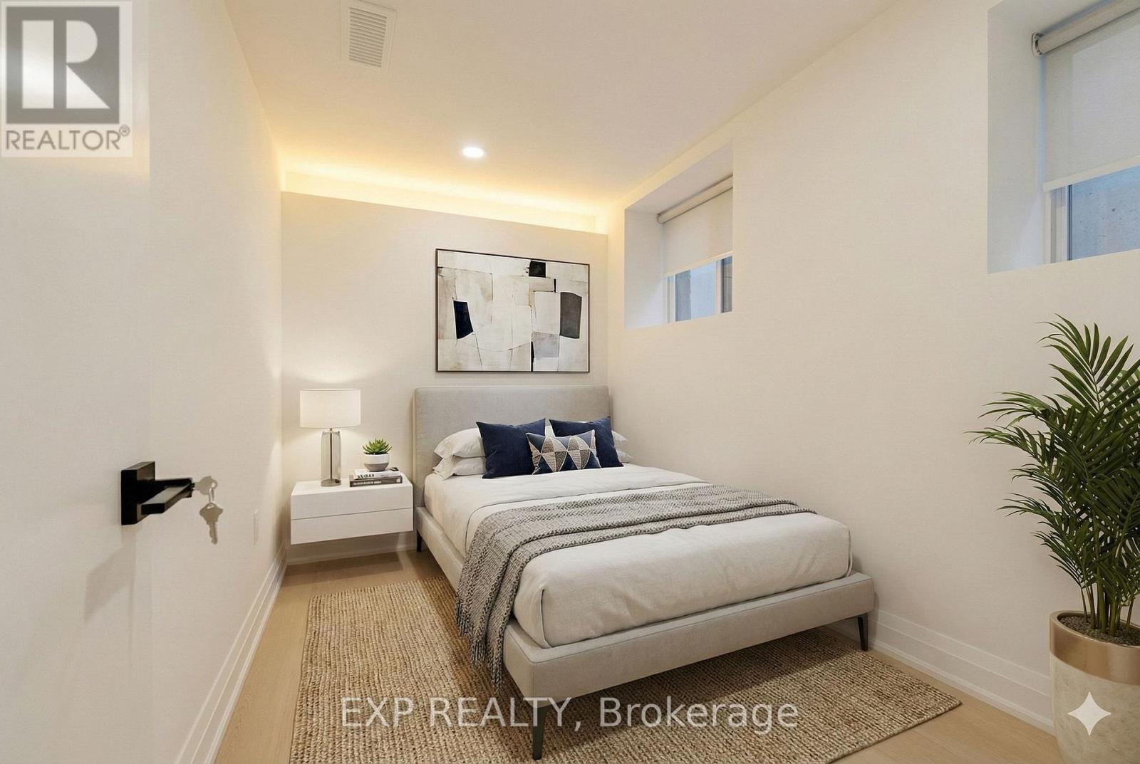 64 Lancaster Street E, Kitchener, ON - Indoor Photo Showing Bedroom