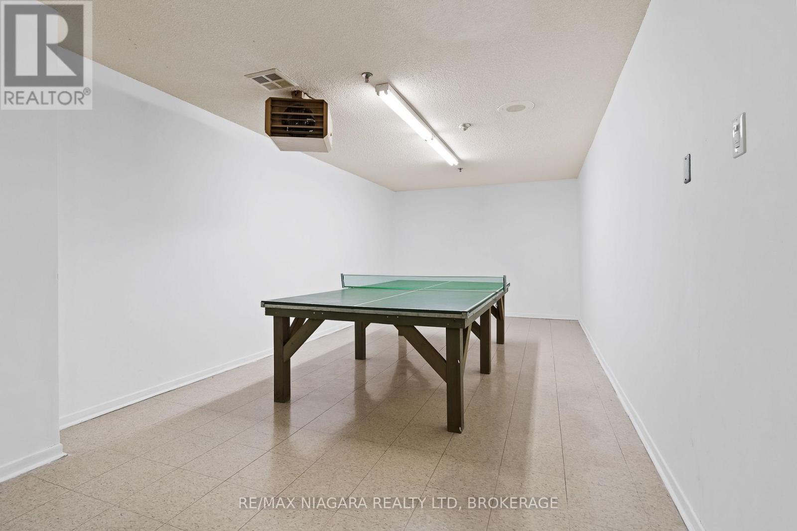 A game of ping pong anyone? - 502 - 7 Gale Crescent, St. Catharines (E. Chester), ON - Indoor Photo Showing Other Room