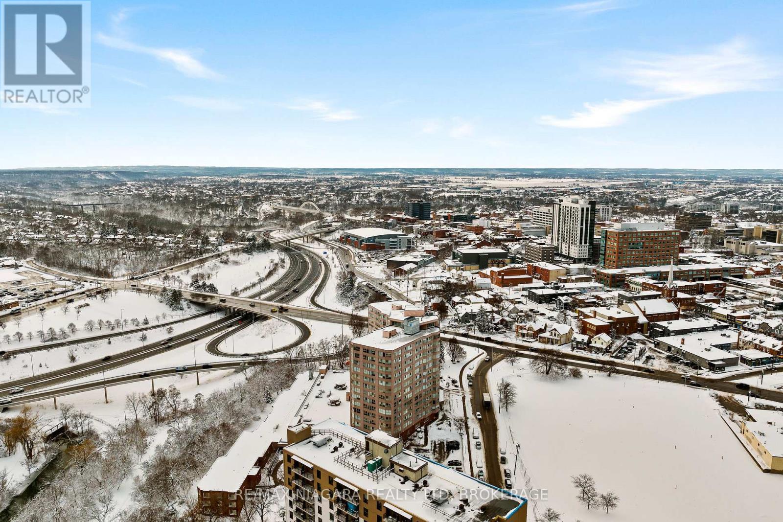 502 - 7 Gale Crescent, St. Catharines (E. Chester), ON - Outdoor With View