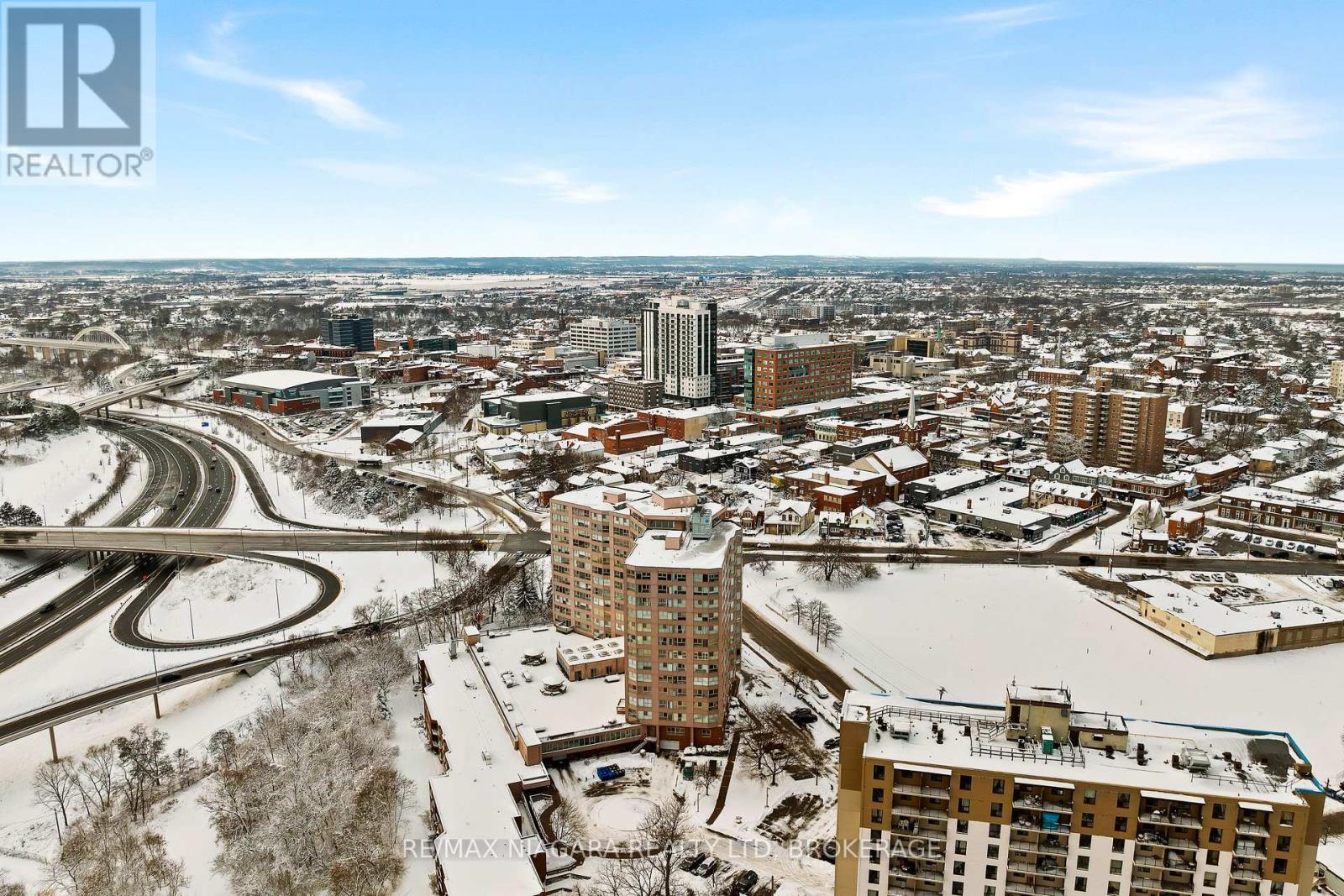 502 - 7 Gale Crescent, St. Catharines (E. Chester), ON - Outdoor With View