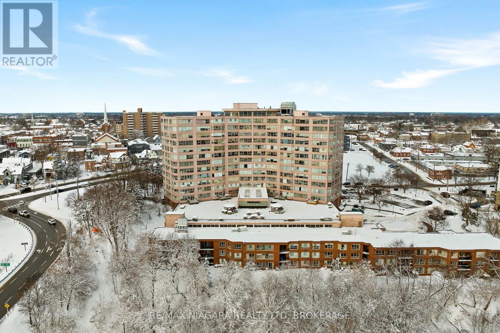So much at your fingertips.... - 502 - 7 Gale Crescent, St. Catharines (E. Chester), ON - Outdoor With View